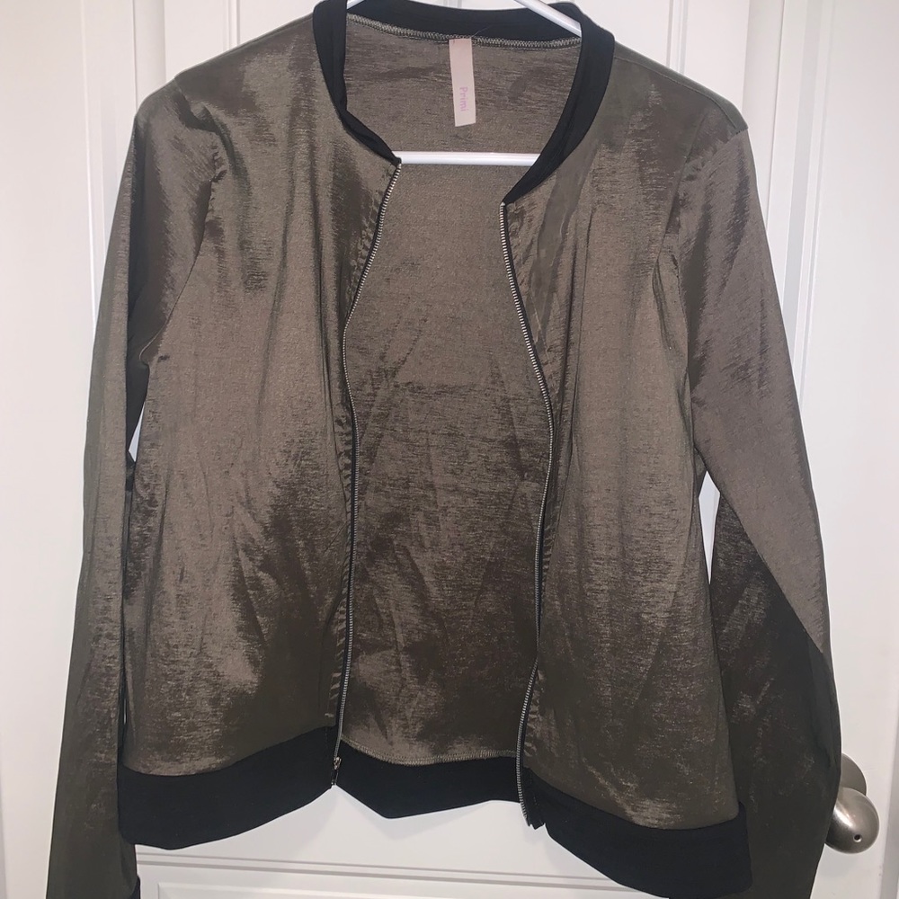 Green bomber